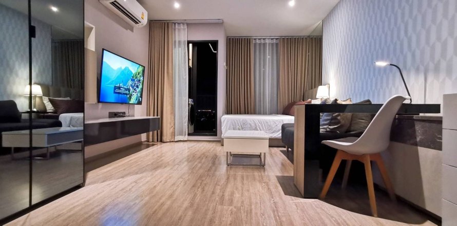 Студия в кондо в Ваттхане, Бангкок, Таиланд № 172000