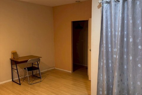 Townhouse in Nonthaburi, Thailand 3 bedrooms № 171999 - photo 24