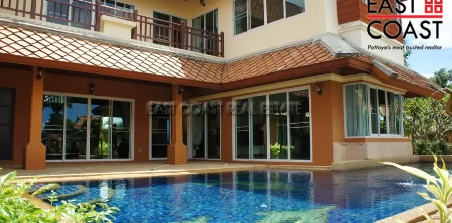Casa de 7 dormitorios en Pattaya, Tailandia № 213228
