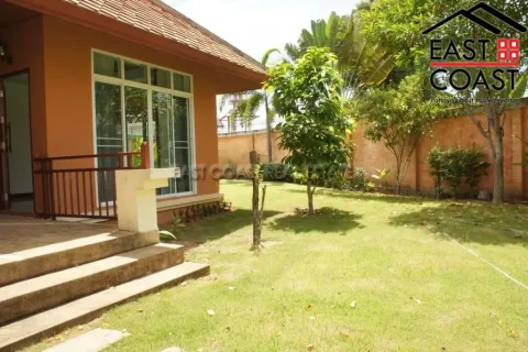 Casa de 7 dormitorios en Pattaya, Tailandia № 213228 - foto 28