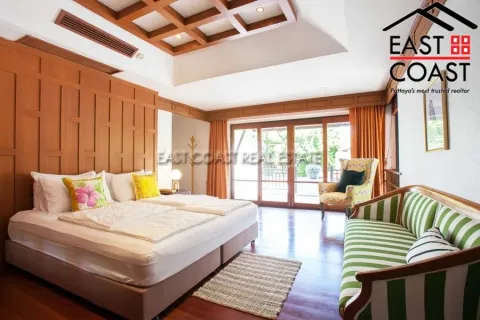 Casa de 4 dormitorios en Pattaya, Tailandia № 213229 - foto 10