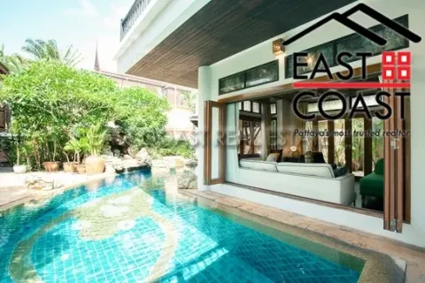 Casa de 4 dormitorios en Pattaya, Tailandia № 213229 - foto 15