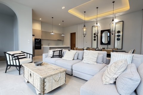 Villa in Pattaya, Thailand 4 Schlafzimmer № 220575 - Foto 10