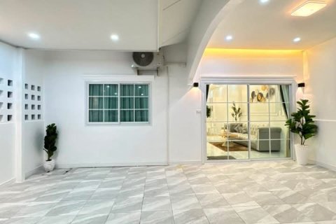Villa in Pattaya, Thailand 2 Schlafzimmer № 220576 - Foto 30