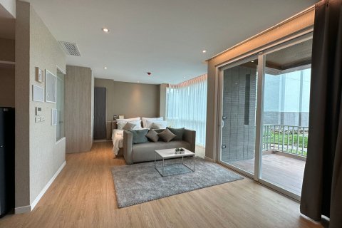 Condo in Phuket, Thailand, 2 bedrooms  № 163640 - photo 7