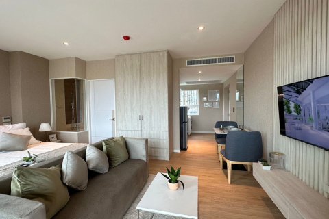 Condo in Phuket, Thailand, 2 bedrooms  № 163640