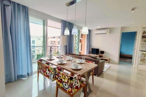 Condo in Pattaya, Thailand, 2 bedrooms  № 163638 - photo 2