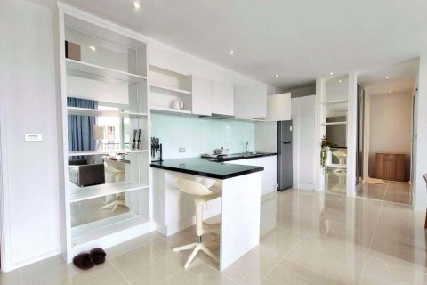 Condo in Pattaya, Thailand, 2 bedrooms  № 163638 - photo 3