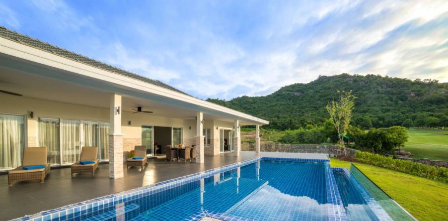 Villa à Hua Hin, Thaïlande 3 chambres № 114008