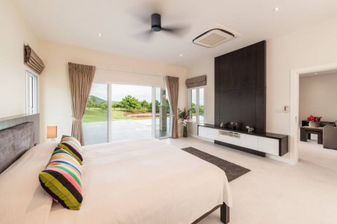 Villa in Hua Hin, Thailand 4 bedrooms № 114010 - photo 9