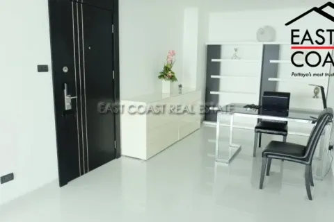 Condominio de 3 dormitorios en Pattaya, Tailandia № 213681 - foto 6