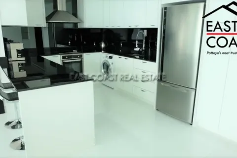 Condominio de 3 dormitorios en Pattaya, Tailandia № 213681 - foto 5