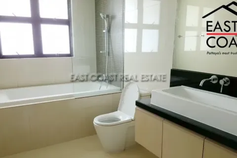 Condominio de 4 dormitorios en Pattaya, Tailandia № 213679 - foto 11