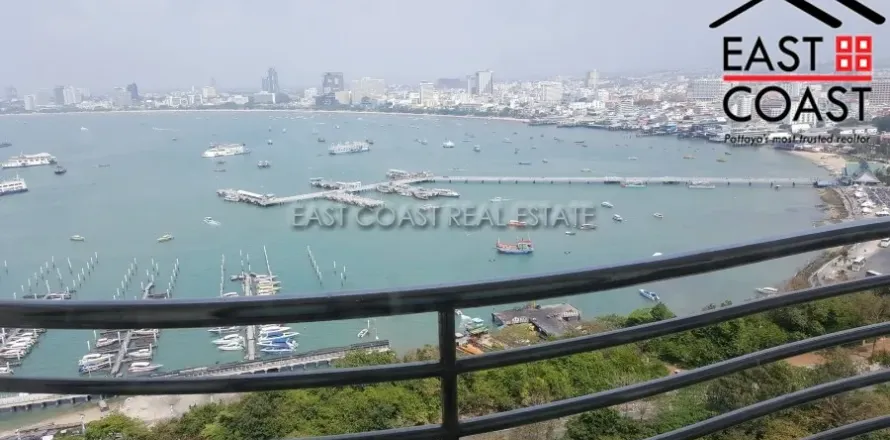 Condominio de 4 dormitorios en Pattaya, Tailandia № 213679