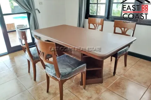 Casa de 4 dormitorios en Pattaya, Tailandia № 213682 - foto 5