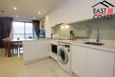 Condominio de 2 dormitorios en Pattaya, Tailandia № 213678 - foto 2