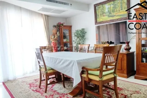 Condominio de 2 dormitorios en Jomtien Beach, Pattaya, Tailandia № 213676 - foto 3