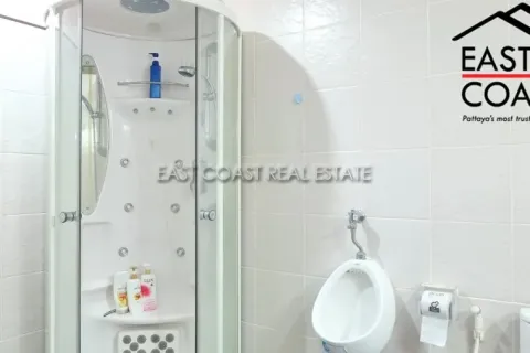 Condominio de 2 dormitorios en Jomtien Beach, Pattaya, Tailandia № 213676 - foto 13