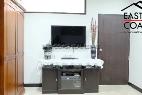Condominio de 2 dormitorios en Jomtien Beach, Pattaya, Tailandia № 213676 - foto 10
