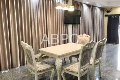 Casa de 4 dormitorios en Jomtien Beach, Pattaya, Tailandia № 211864 - foto 4