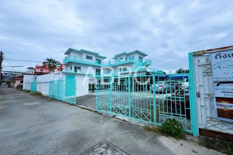 Casa de 8 dormitorios en Pattaya, Tailandia № 211868 - foto 2