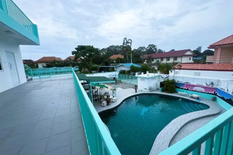 Casa de 8 dormitorios en Pattaya, Tailandia № 211868 - foto 30