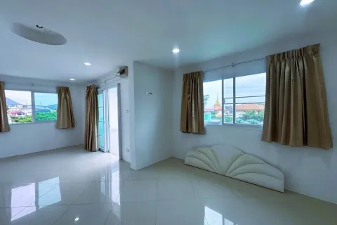 Casa de 8 dormitorios en Pattaya, Tailandia № 211868 - foto 23