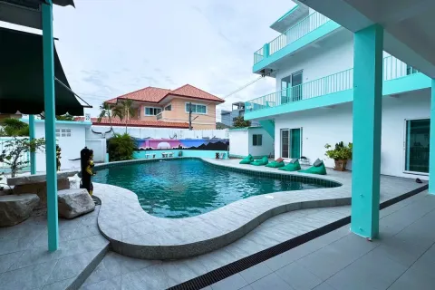 Casa de 8 dormitorios en Pattaya, Tailandia № 211868 - foto 27