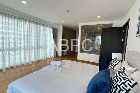 Condominio de 3 dormitorios en Pattaya, Tailandia № 211867 - foto 2