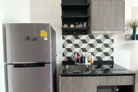 Studio in the Condo in Huai Khwang, Bangkok, Thailand  № 172235 - photo 5