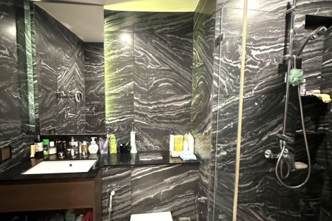 Condo à Phra Khanong, Bangkok, Thaïlande, 2 chambres № 169580 - photo 4