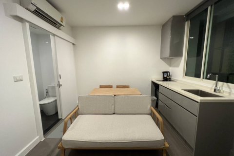 Studio dans le Condo à Din Daeng, Bangkok, Thaïlande  № 169583 - photo 6