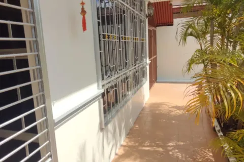 House in Khon Kaen, Thailand 5 bedrooms № 169585 - photo 10