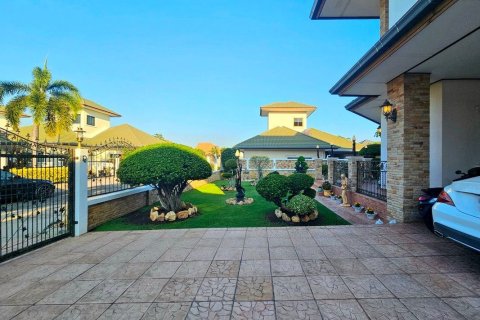 Villa in Cha-am, Thailand 3 bedrooms № 170520 - photo 5