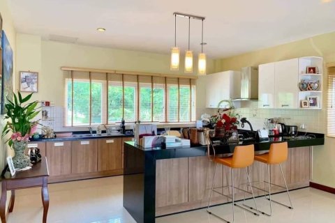 House in Phuket, Thailand 3 bedrooms № 170518 - photo 5