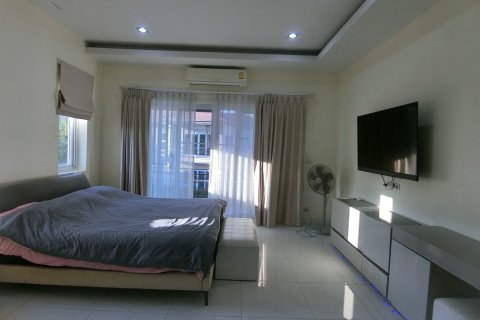 Дом в Паттайе, Таиланд с 4 спальнями № 170516 - фото 16