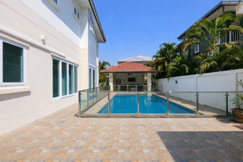 Дом в Паттайе, Таиланд с 4 спальнями № 170516 - фото 3