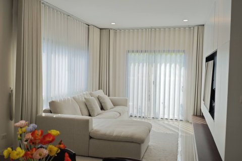 Maison à Min Buri, Bangkok, Thaïlande 4 chambres № 170519 - photo 2