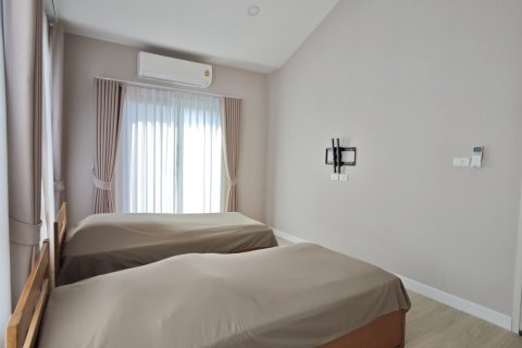 Maison à Min Buri, Bangkok, Thaïlande 4 chambres № 170519 - photo 15