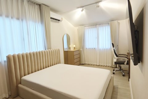 Maison à Min Buri, Bangkok, Thaïlande 4 chambres № 170519 - photo 18