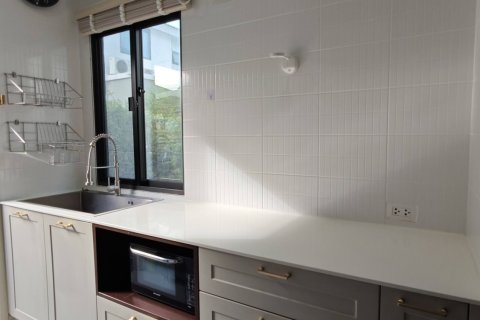 Maison à Min Buri, Bangkok, Thaïlande 4 chambres № 170519 - photo 4