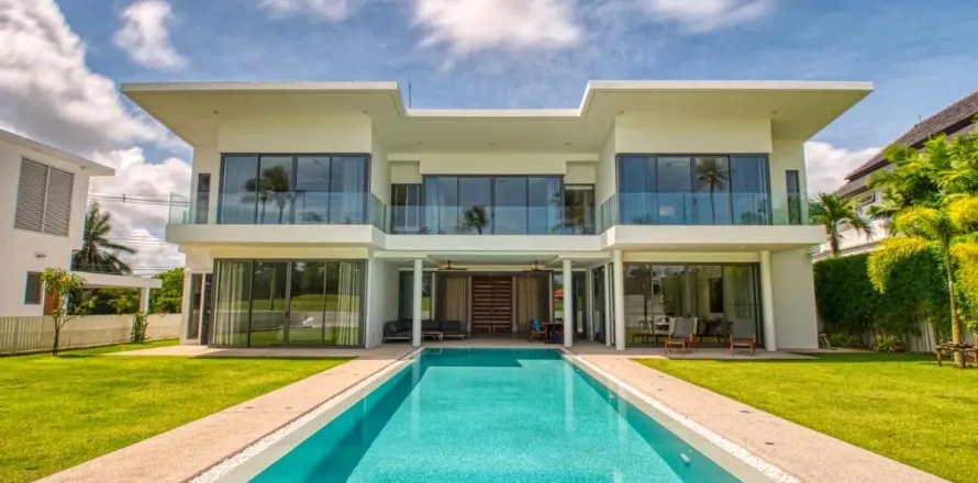 Villa in Phuket, Thailand 4 bedrooms № 174000