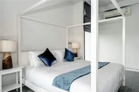 Villa in Phuket, Thailand 4 bedrooms № 174000 - photo 7