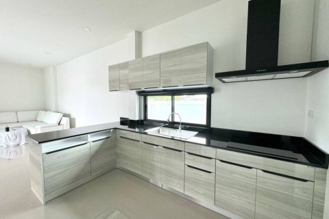 Villa in Cha-am, Thailand 3 bedrooms № 115311 - photo 6