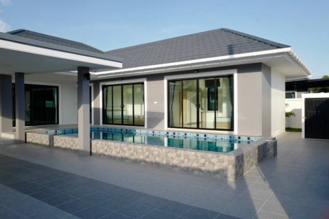 Villa in Cha-am, Thailand 3 bedrooms № 115311 - photo 2