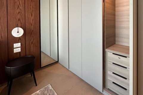Condo in Bangkok, Thailand, 2 bedrooms  № 181146 - photo 13