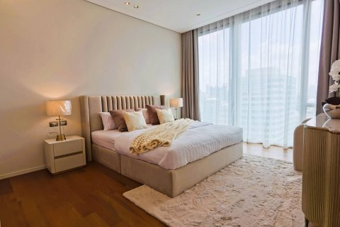 Condo in Bangkok, Thailand, 5 bedrooms  № 181147 - photo 25