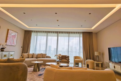 Condo in Bangkok, Thailand, 5 bedrooms  № 181147 - photo 12