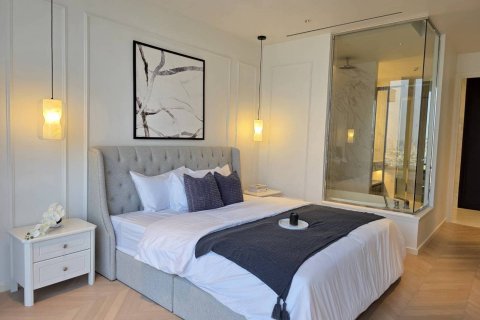 Condo in Bangkok, Thailand, 2 bedrooms  № 181148 - photo 19