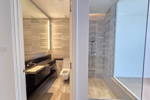 Condo in Bangkok, Thailand, 2 bedrooms  № 181148 - photo 25